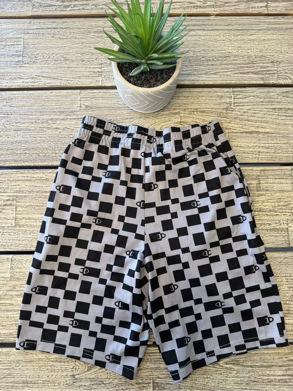 Champion Boys' Black & Gray Checkered Athletic Shorts, Sz Medium
